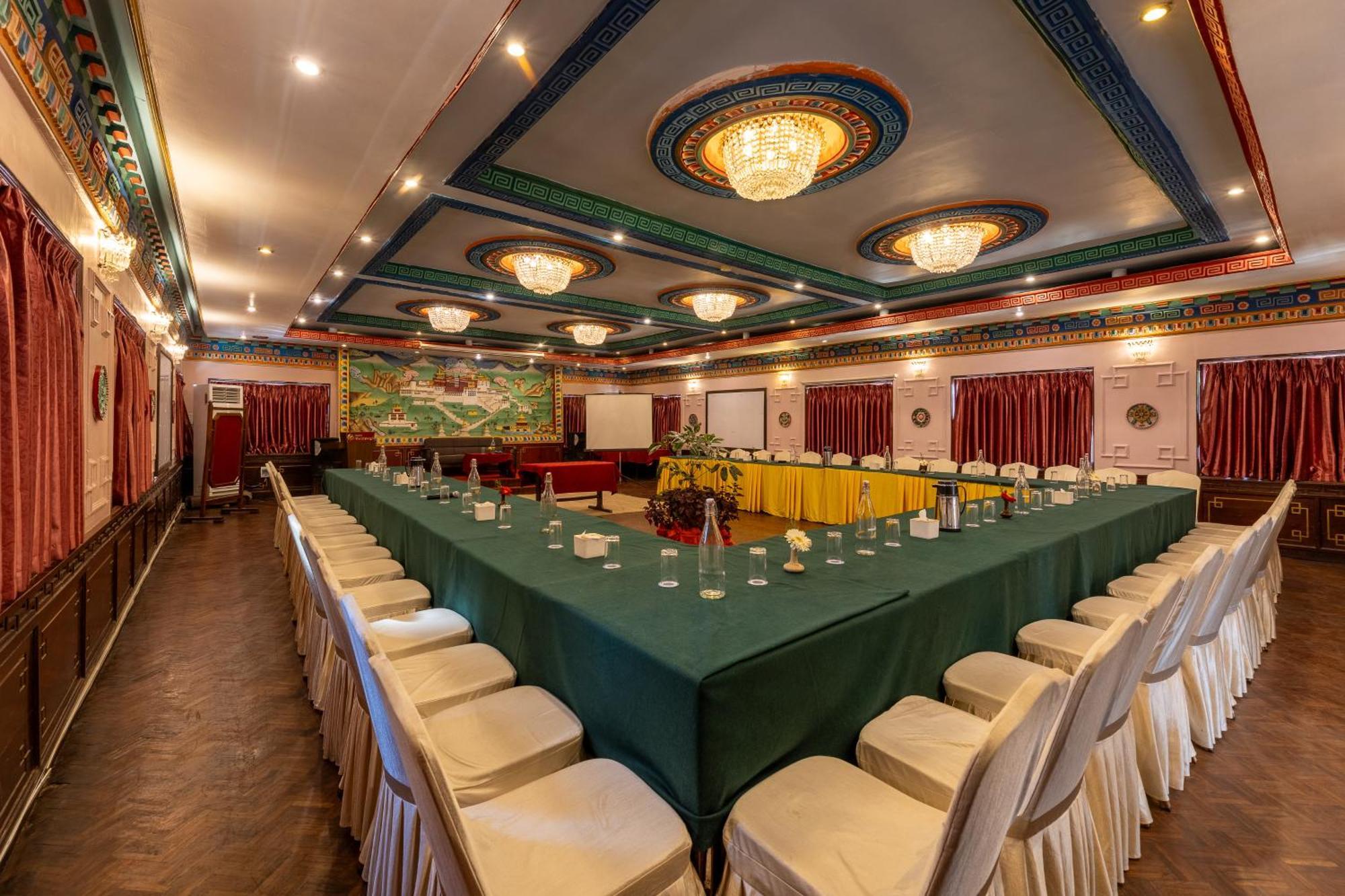 Hotel Marshyangdi Katmandu Eksteriør bilde